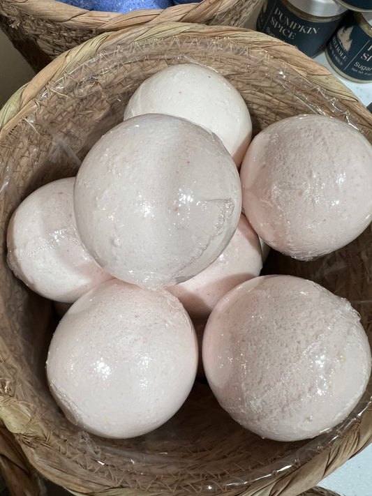LoveSpell Bath Bomb